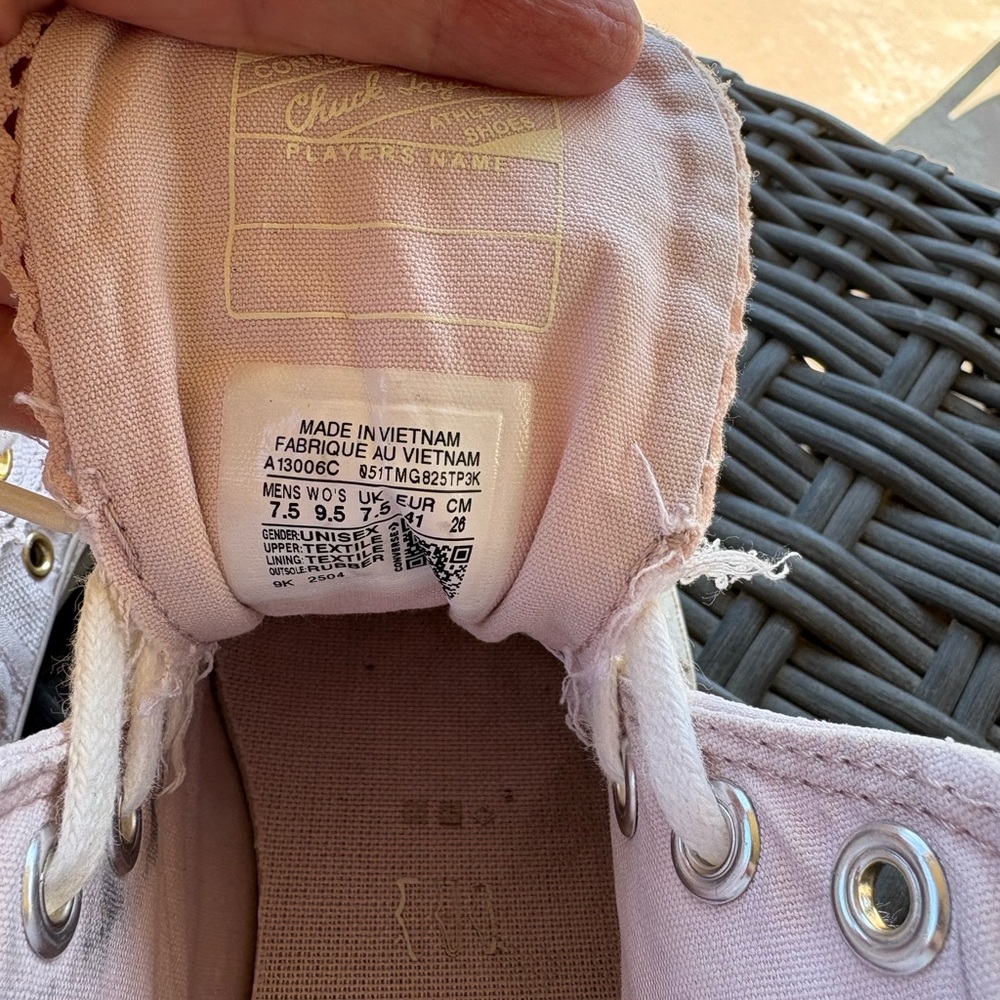 Converse Women’s size 9.5 pink - Picture 6 of 6